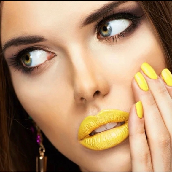 Jeffree Star The Supreme Gloss Lipstick Urethra - Picture 9 of 11